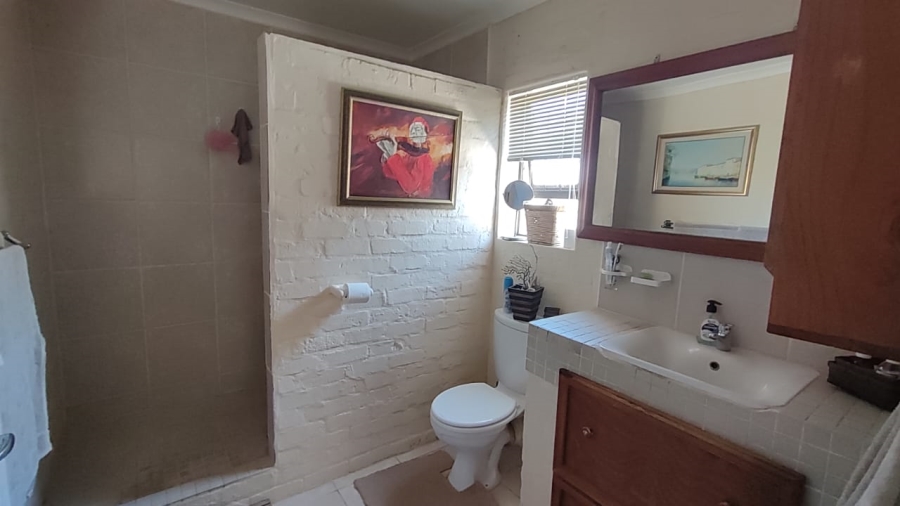 3 Bedroom Property for Sale in Stilbaai Wes Western Cape